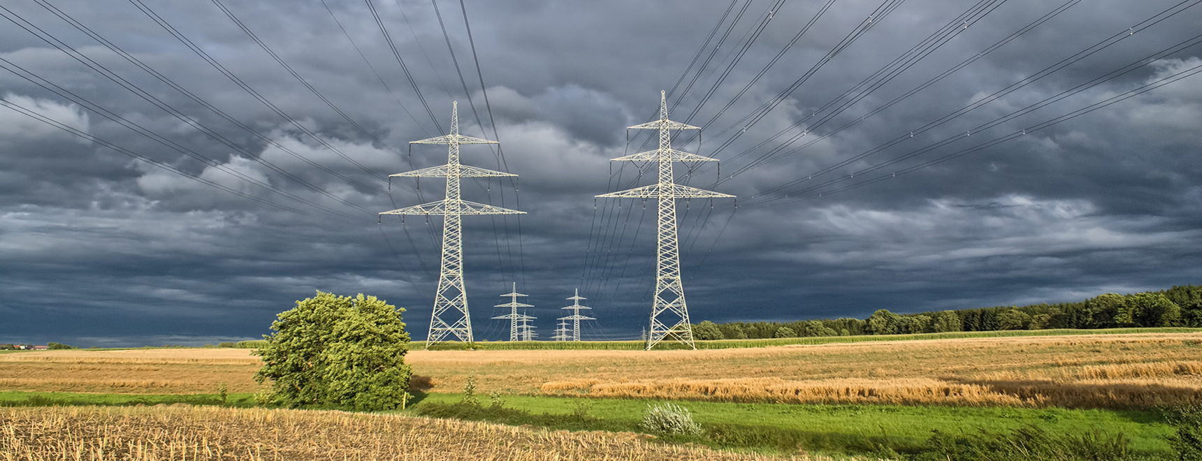 • Hidrocentrale • Panele diellore • Energjia e erës 